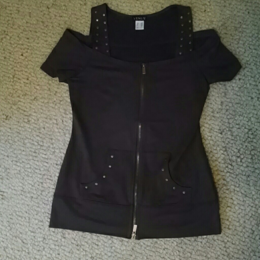 Sexy cold shoulder sweatshirt